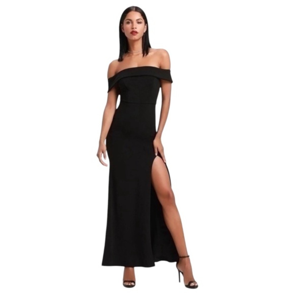 NWT Lulu’s Aveline Off-the-Shoulder Maxi Dress in Black